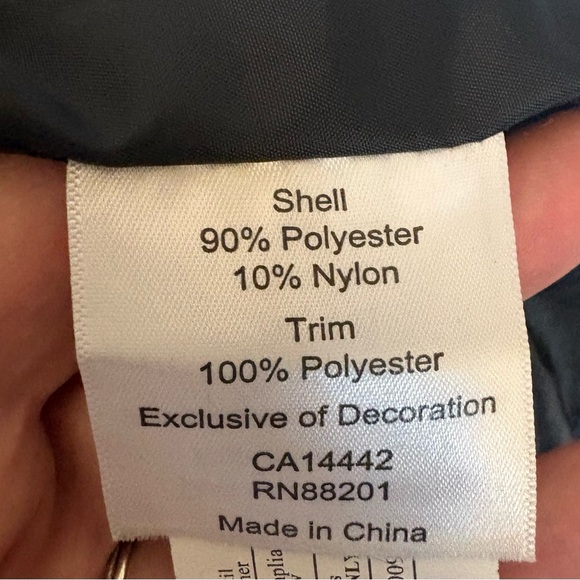 Mondetta Black Quilted Hooded Jacket - Picture 9 of 9